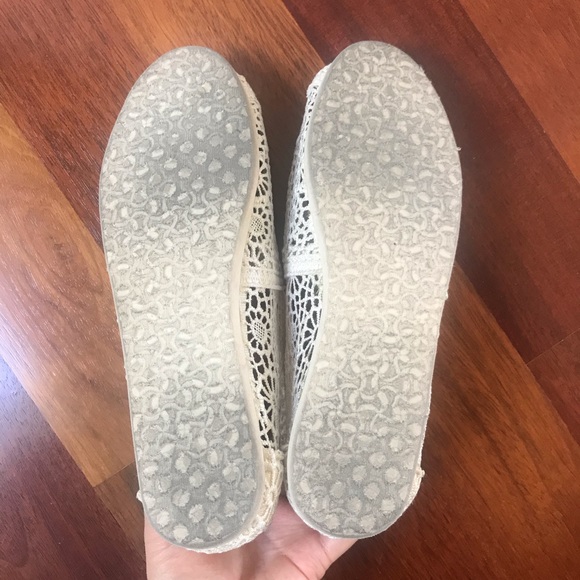 Toms Cream Crochet Slip On - Picture 7 of 8